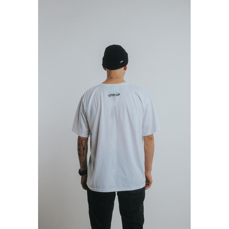 É Logo - White Tee