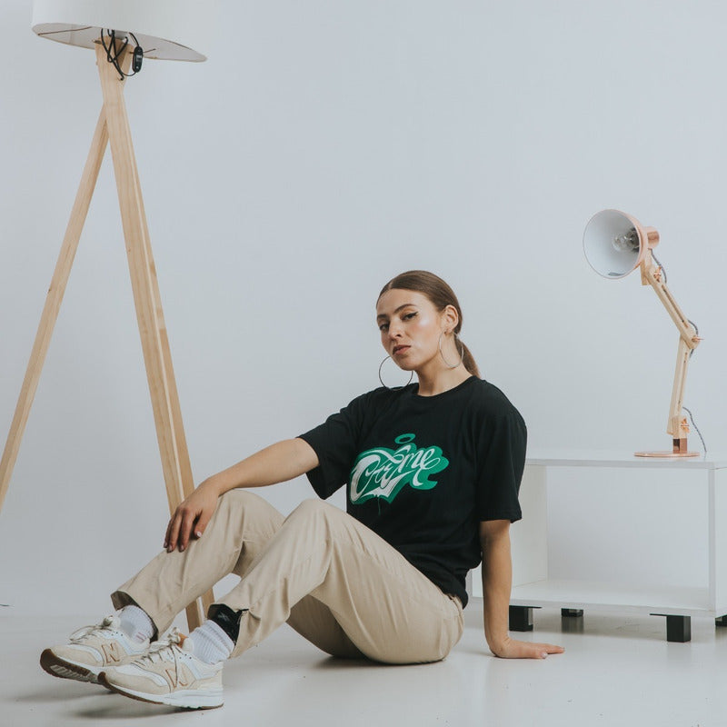 Creme X Fisek - Black Tee