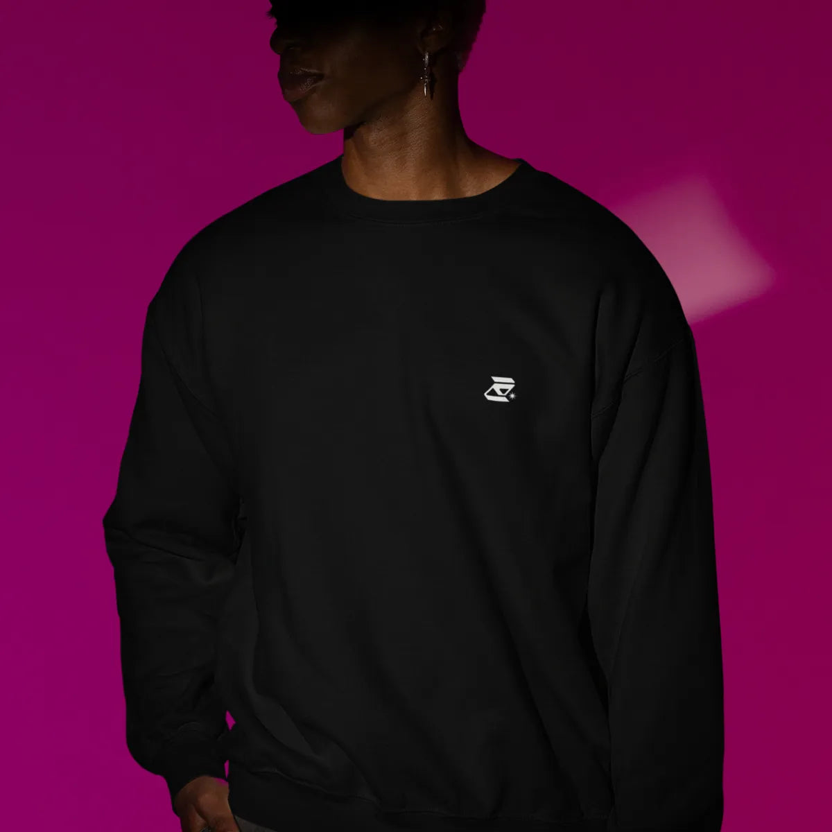 Black Crewnecks - Creme